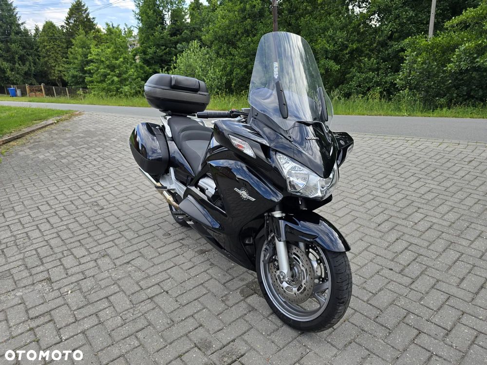 Honda ST - 3