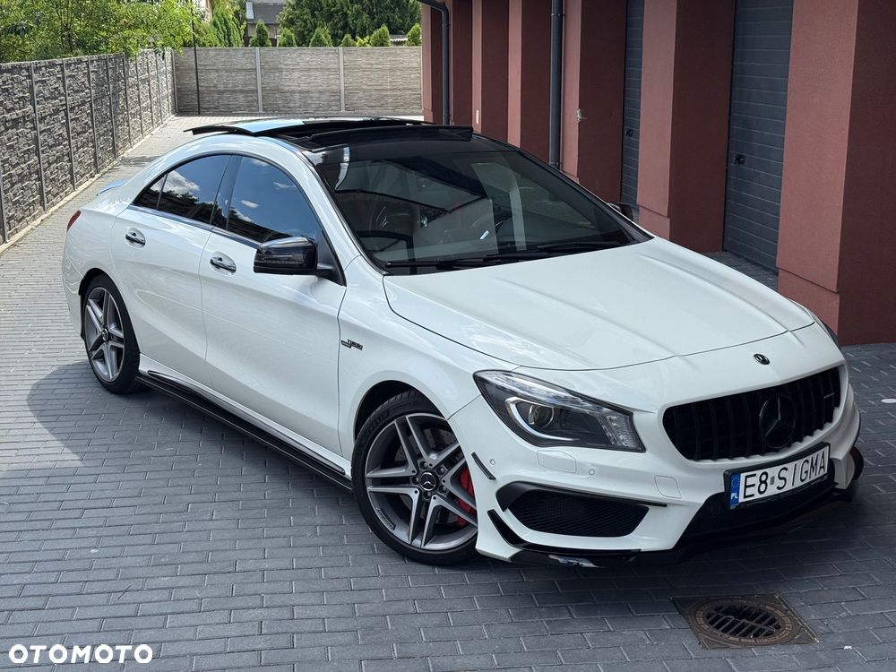 Mercedes-Benz CLA 45 AMG 4-Matic - 23