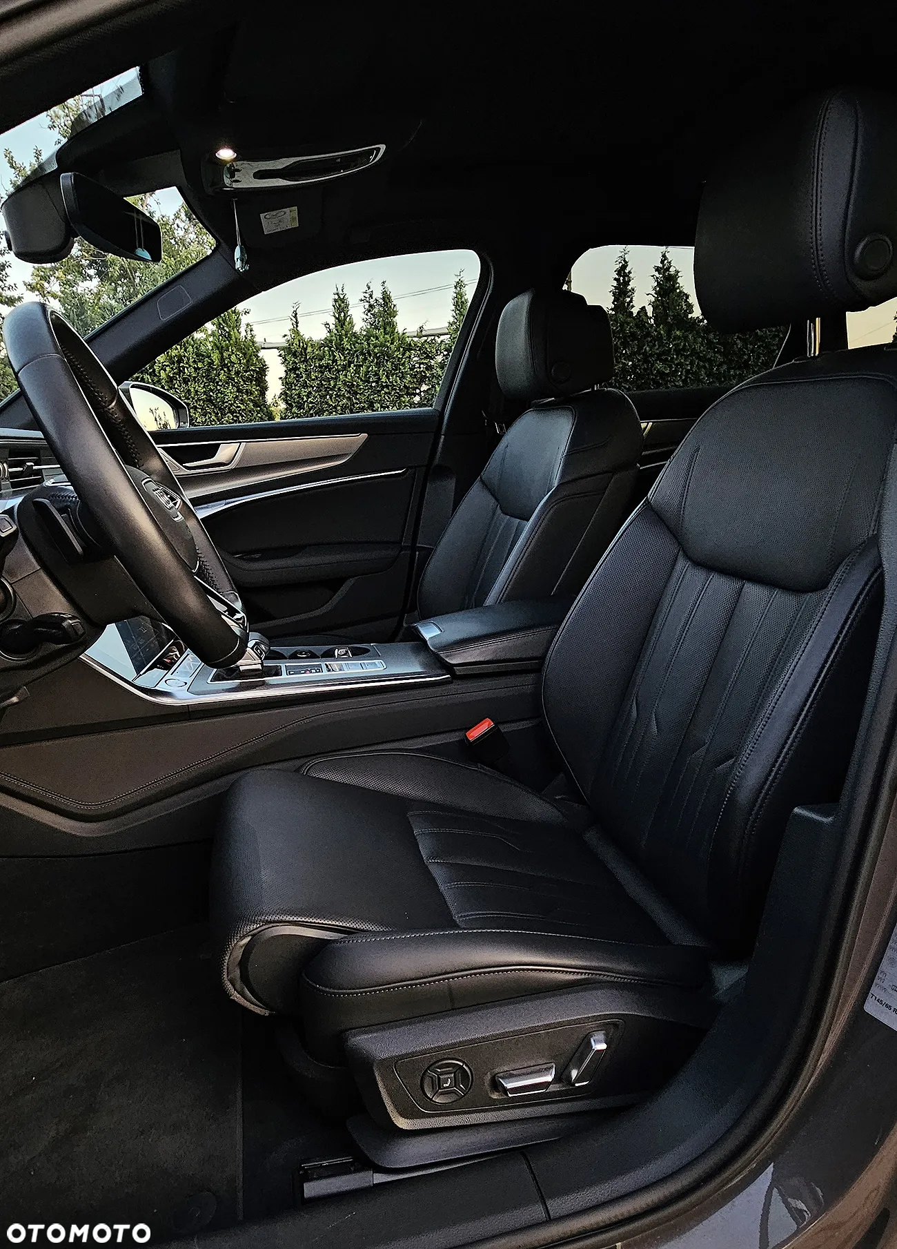 Audi A6 Avant 55 TFSI quattro S tronic - 32