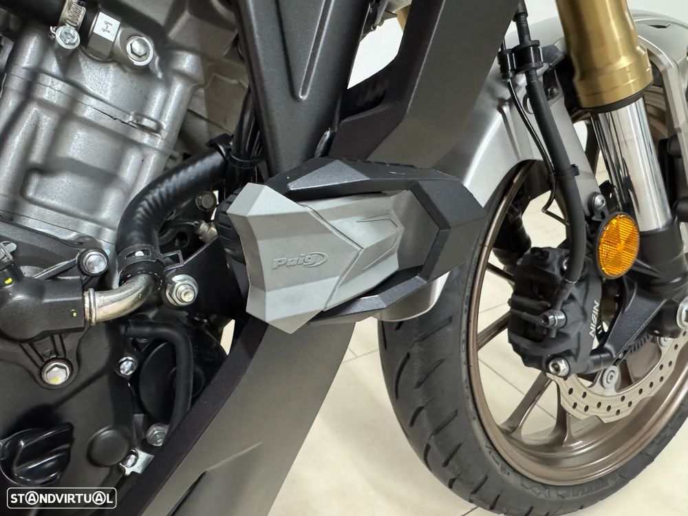 Honda CB 125 R - 9