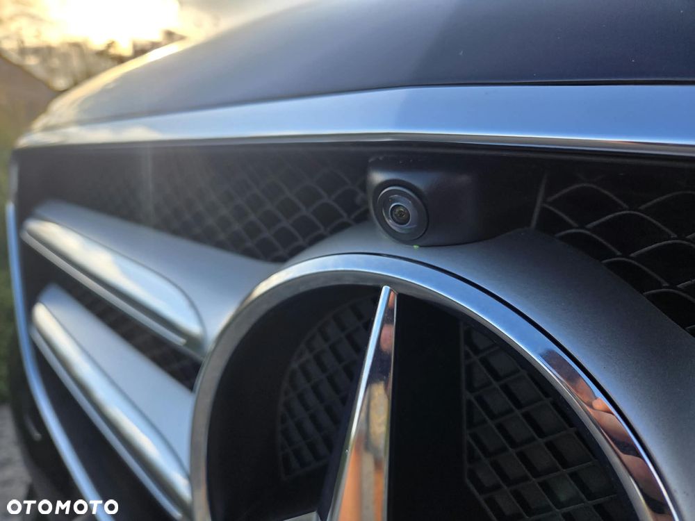 Mercedes-Benz Klasa E 200 9G-TRONIC Avantgarde - 15