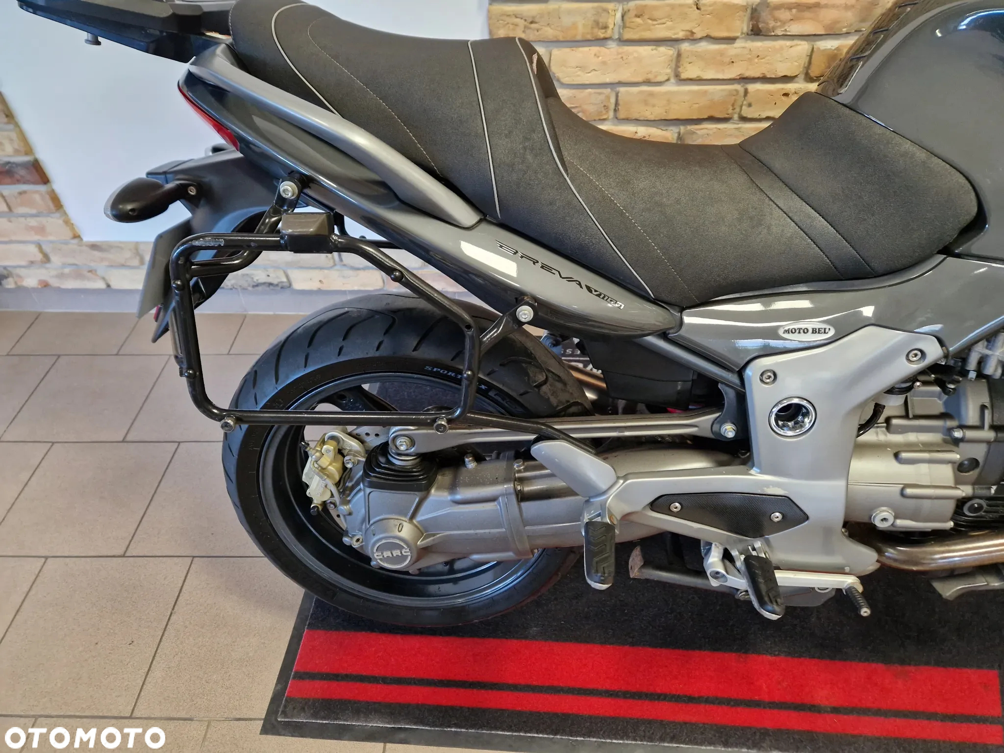 Moto Guzzi Breva - 28