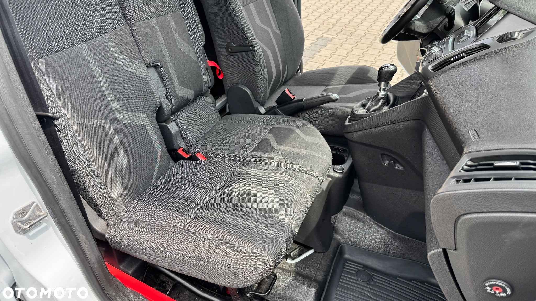 Ford Transit Connect - 18