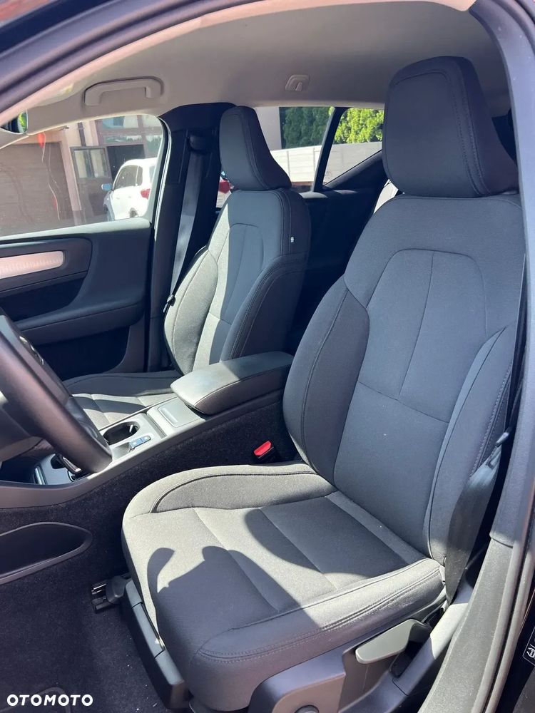 Volvo XC 40 T3 Momentum - 12