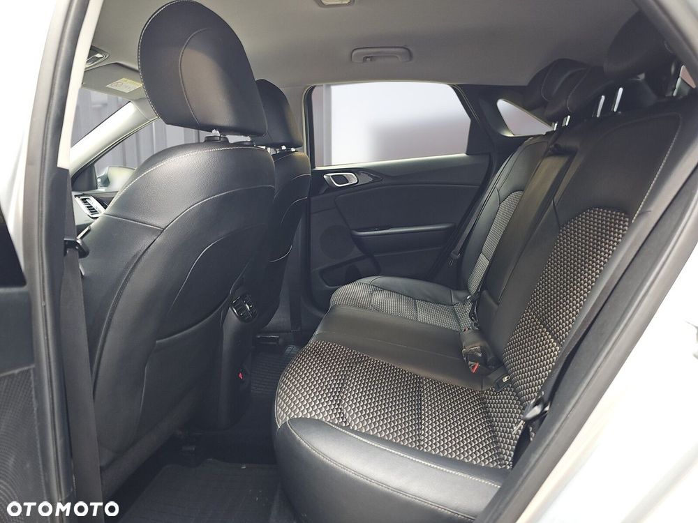 Kia Ceed 1.5 T-GDI L - 8