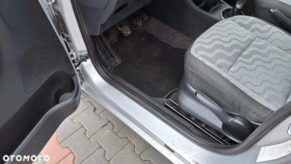 Skoda Roomster - 16