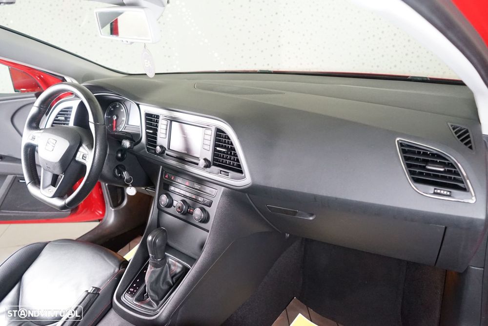 SEAT Leon ST 2.0 TDI S&S DSG FR - 14