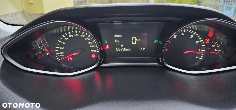 Peugeot 308 1.2 PureTech GPF Active S&S - 23