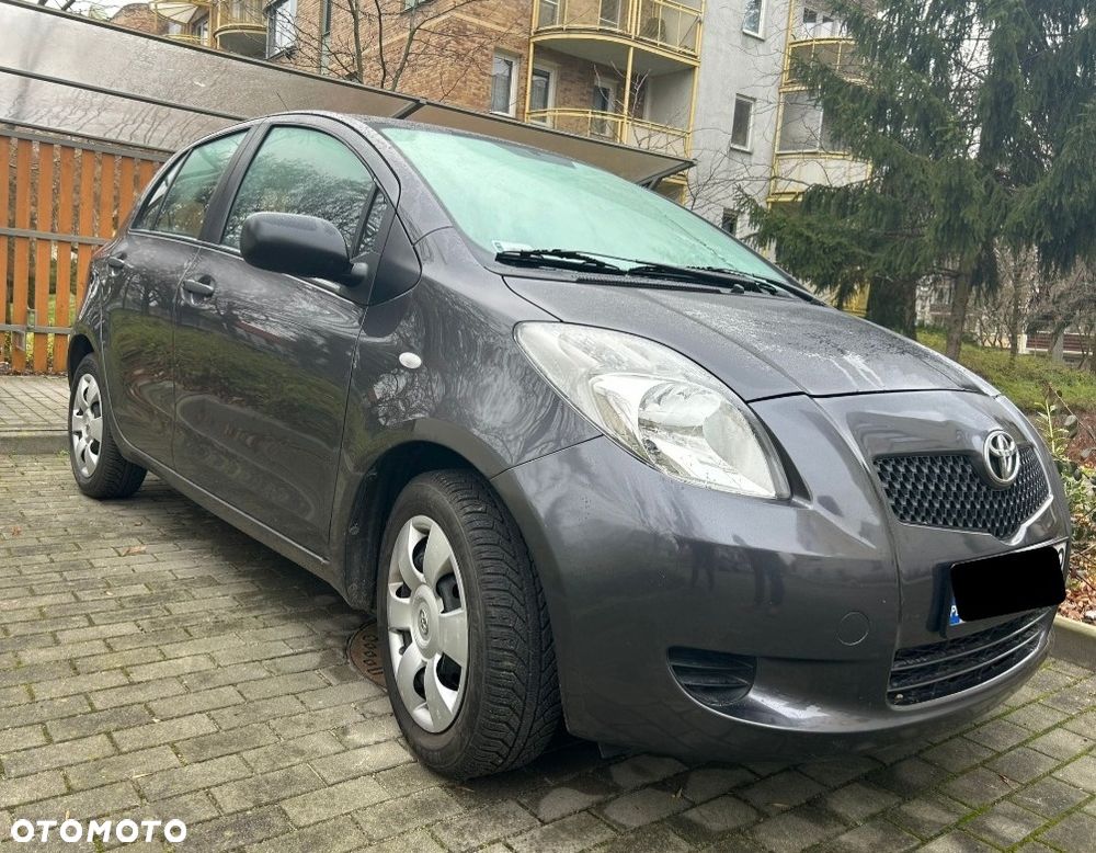 Toyota Yaris 1.3 Terra - 3