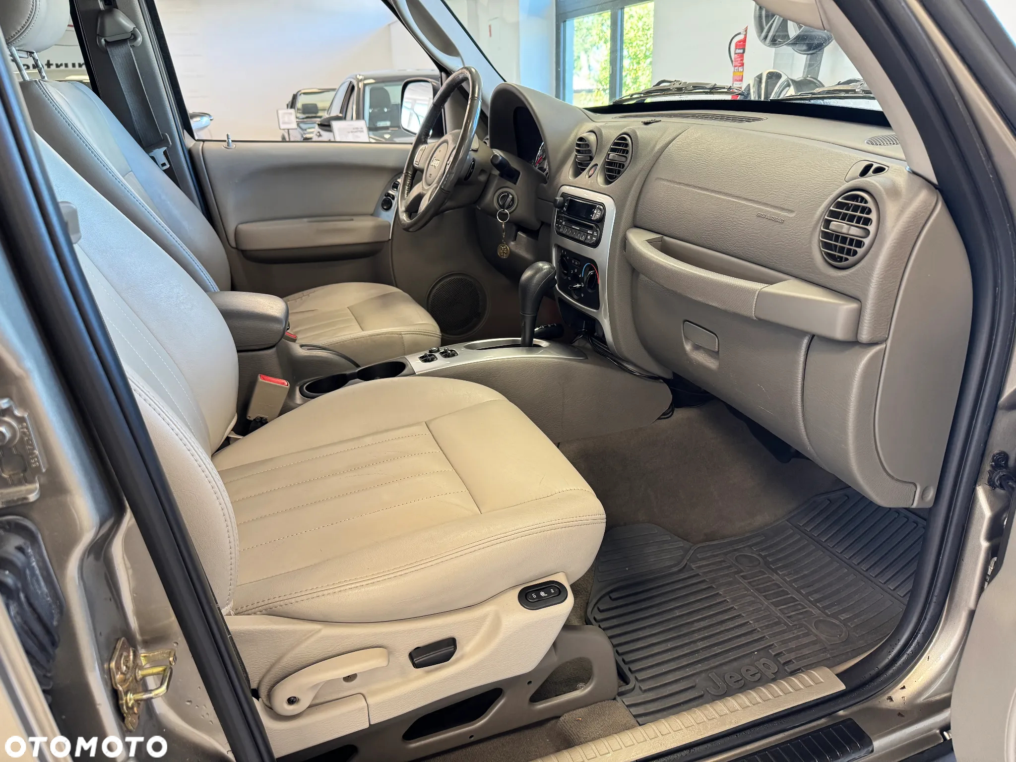 Jeep Liberty 2.8 CRD 4x4 - 6