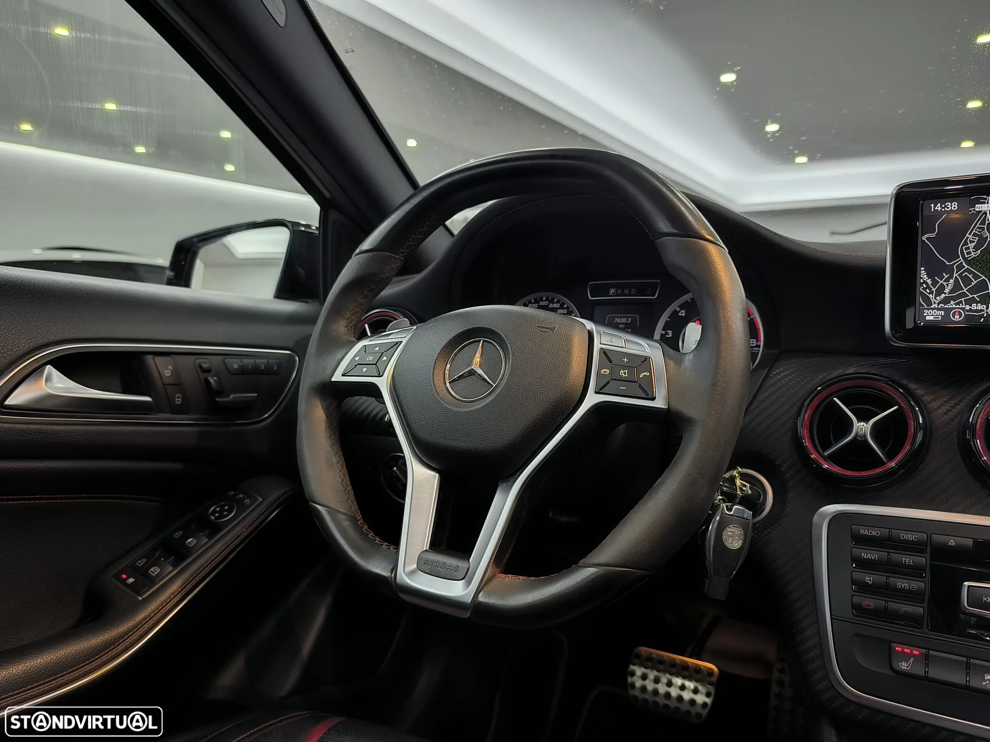 Mercedes-Benz A 45 AMG 4Matic Speedshift 7G-DCT - 39