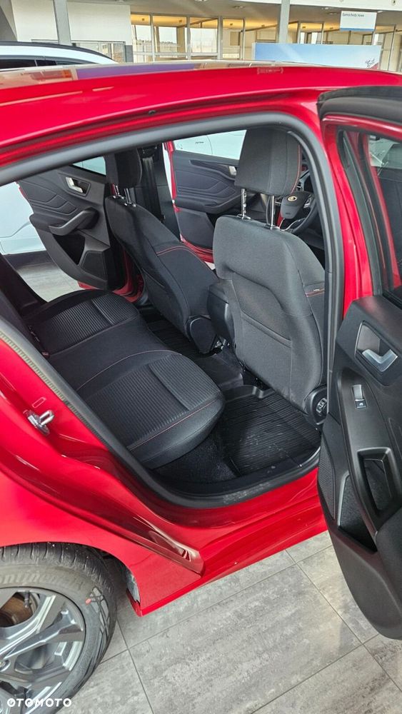 Ford Focus 1.0 EcoBoost Hybrid ST-LINE X - 10