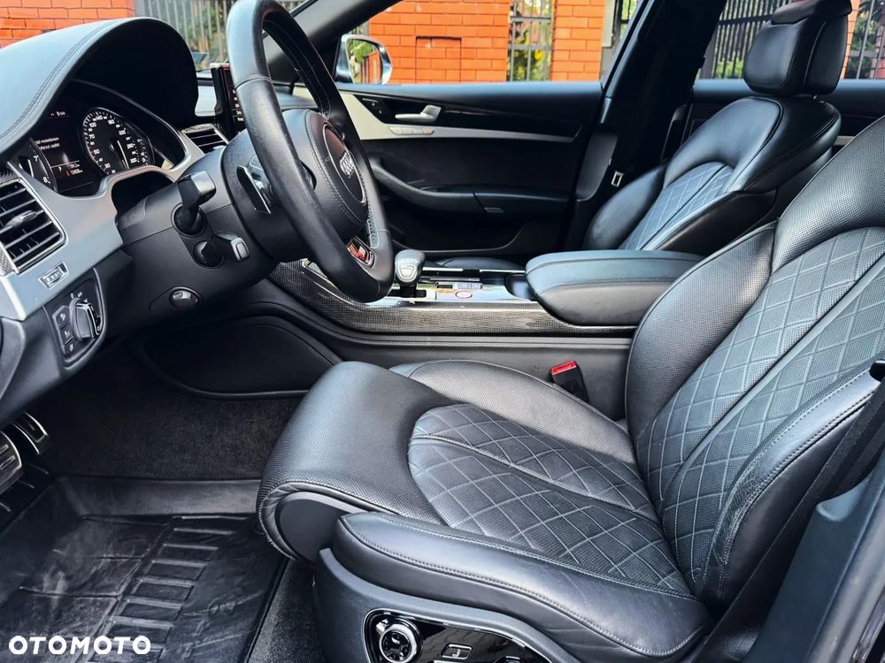 Audi S8 - 21