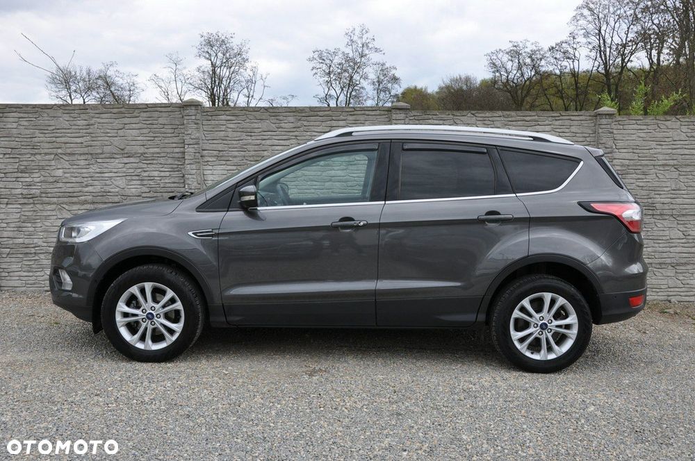 Ford Kuga 1.5 EcoBoost 2x4 Titanium - 2