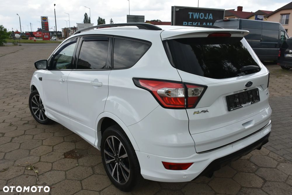 Ford Kuga - 4