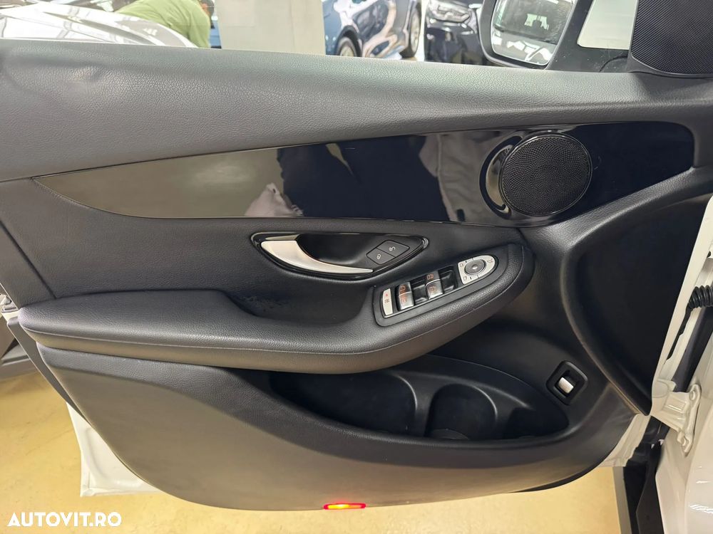 Mercedes-Benz GLC 220 d 4Matic 9G-TRONIC - 13