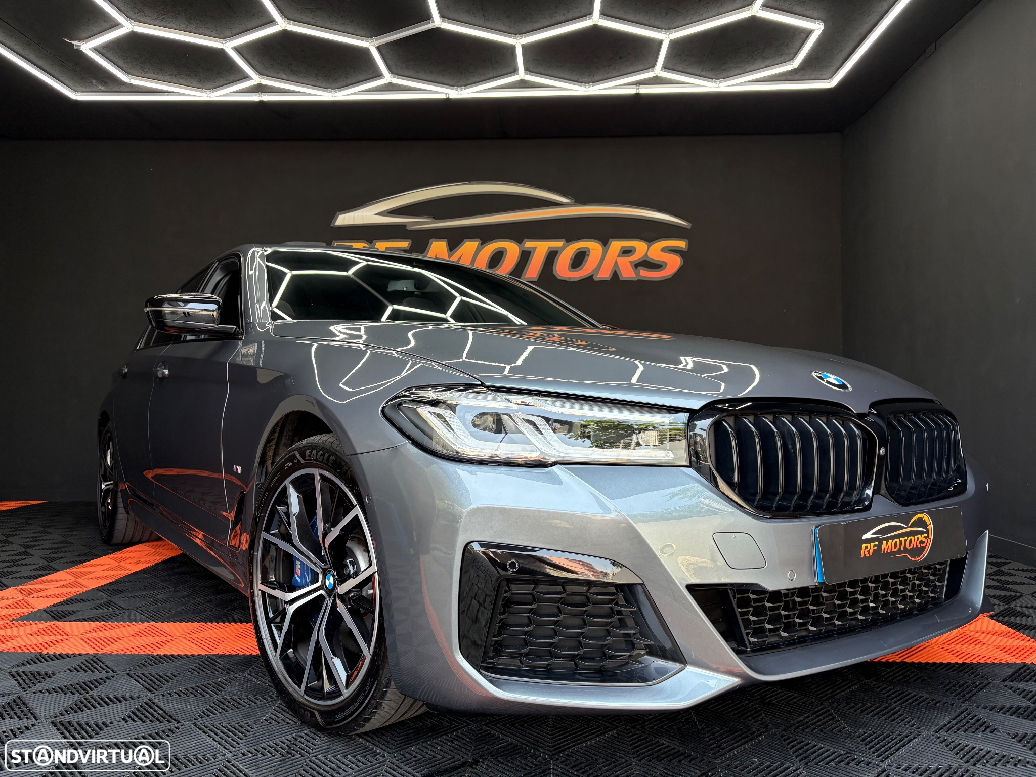 BMW 530 e Pack Desportivo M - 22