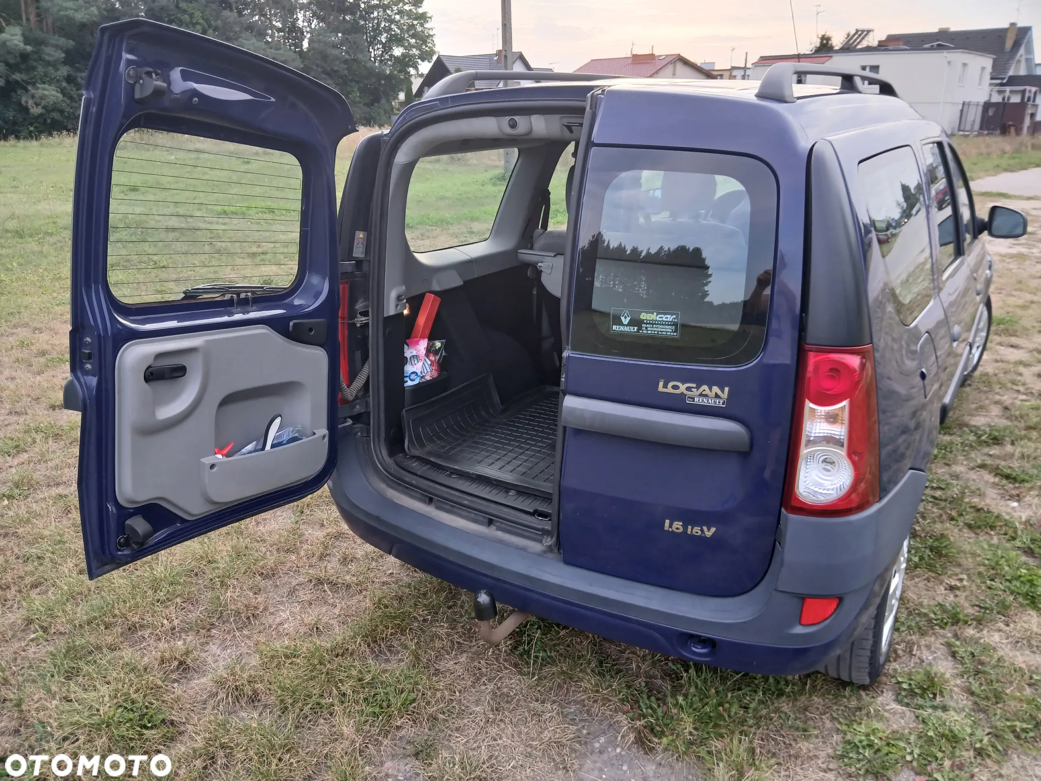 Dacia Logan MCV 1.6 16V Laureate - 6
