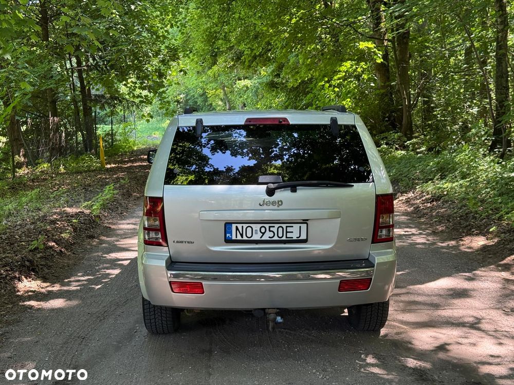 Jeep Grand Cherokee - 8
