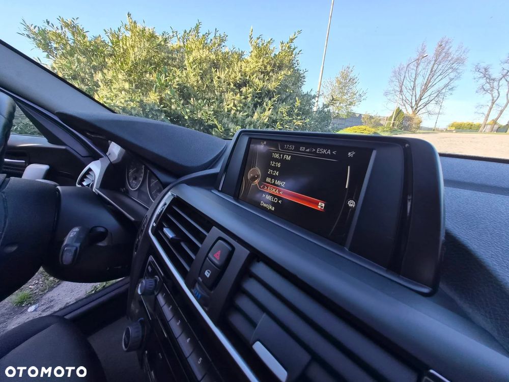 BMW Seria 1 - 18