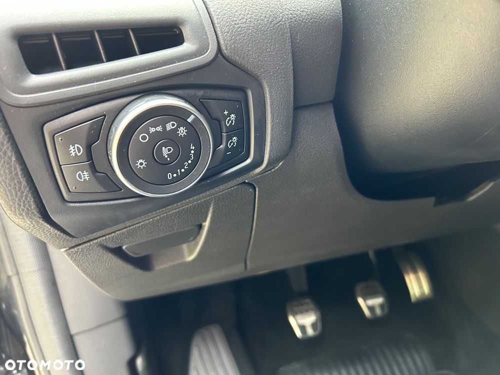 Ford Focus Turnier 1.5 EcoBoost Start-Stopp-System ST-Line - 31