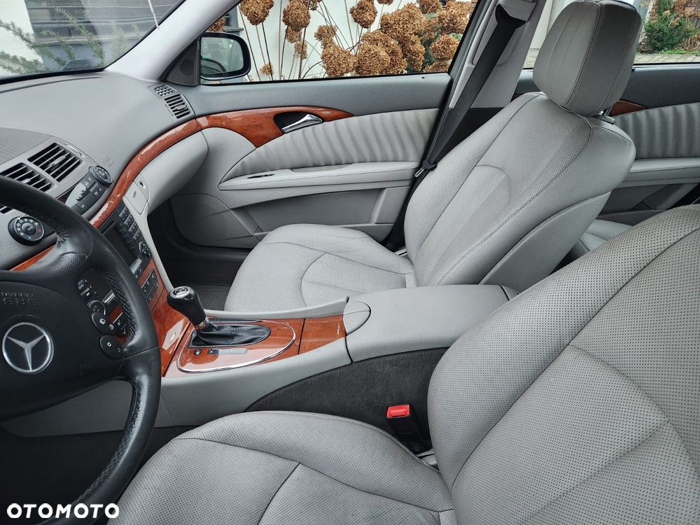 Mercedes-Benz Klasa E 280 CDI 4Matic Automatik Elegance DPF - 12