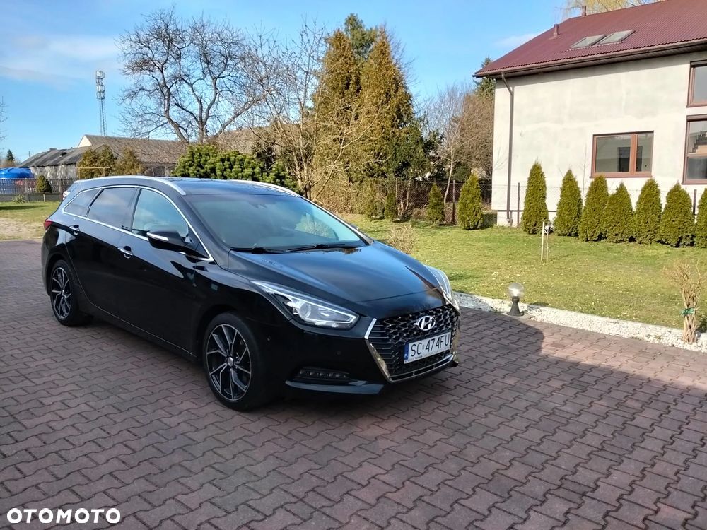 Hyundai i40 1.6 CRDi Premium DCT - 1