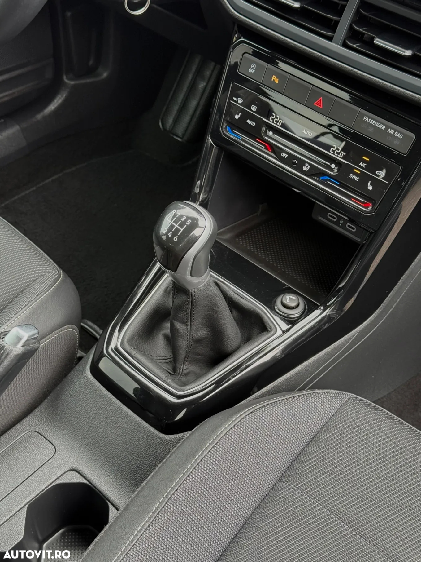 Volkswagen T-Cross 1.0 TSI Style - 12