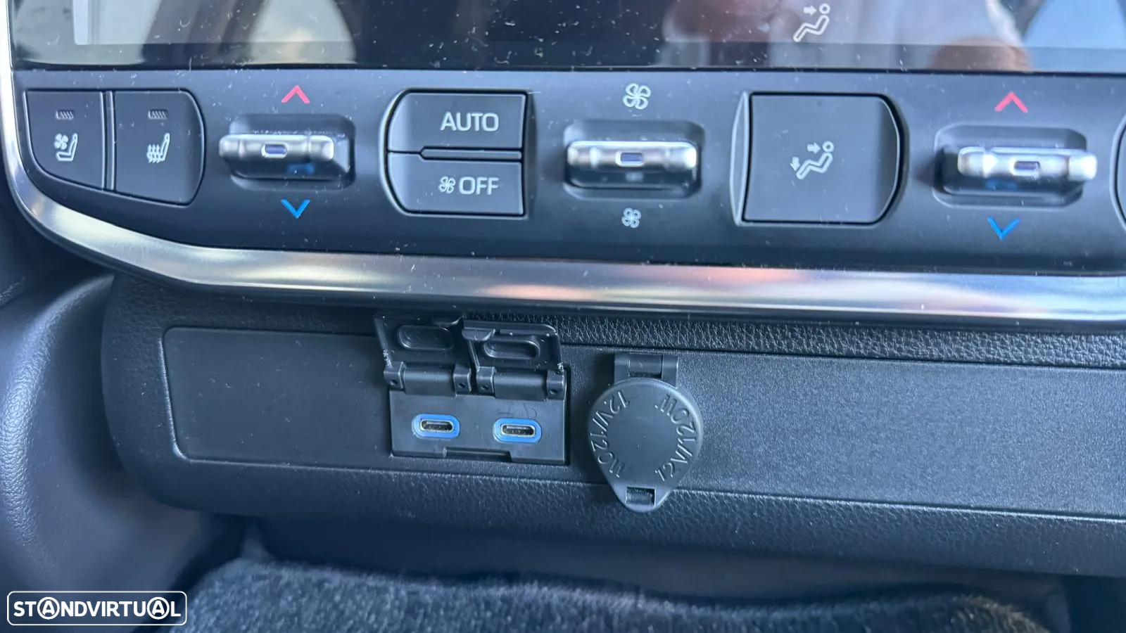 Toyota Land Cruiser 2.8 D-4D Auto First Edition - 28