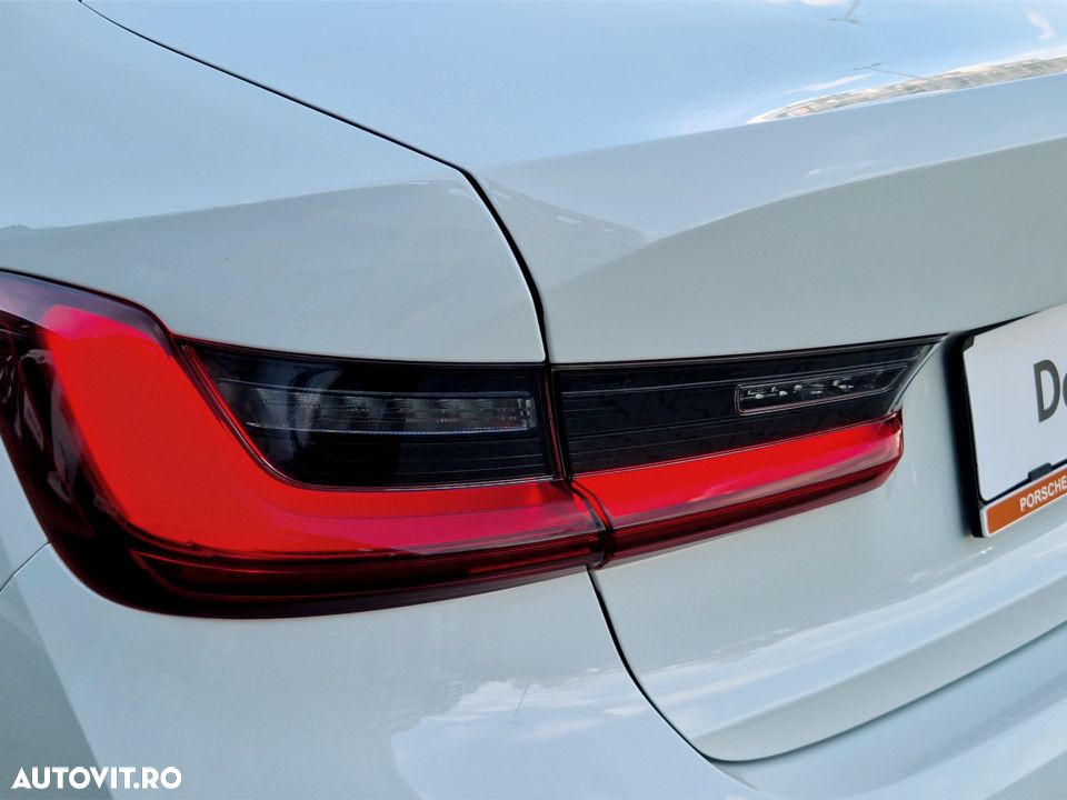 BMW Seria 3 318i AT - 11