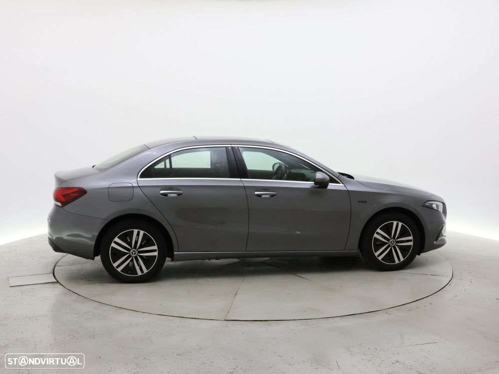 Mercedes-Benz A 250 Limousine e Progressive - 8