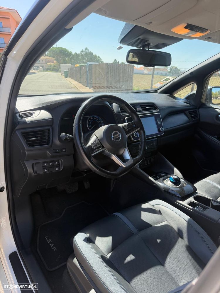 Nissan Leaf Tekna Two Tone - 9