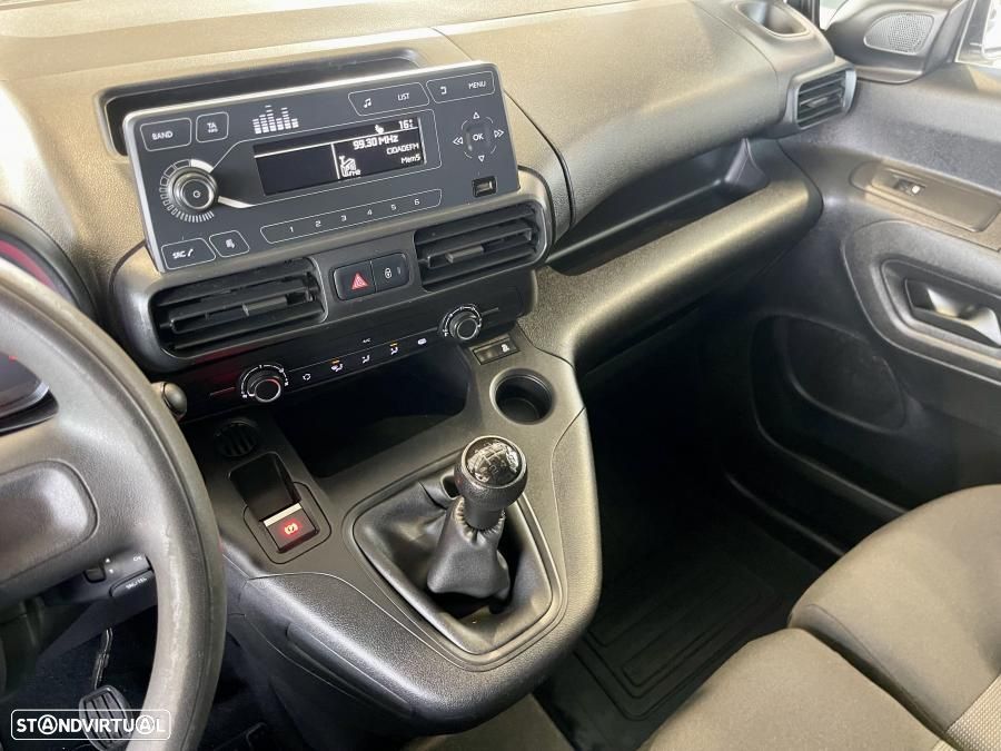 Toyota Proace City 1.5D L1 Comfort 3 Lugares c/IVA DEDUTÍVEL - 10