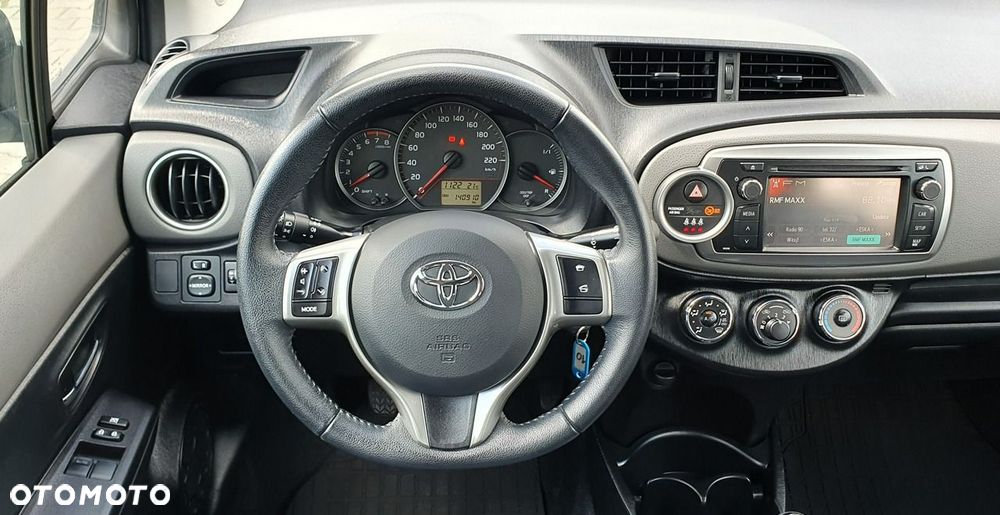 Toyota Yaris - 11