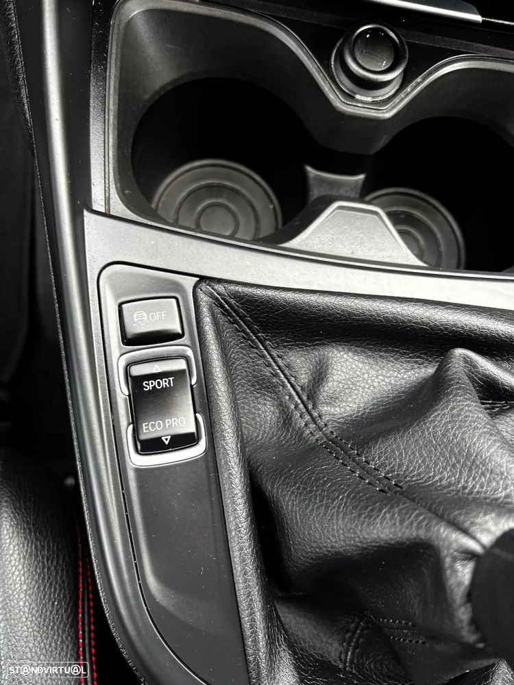 BMW 120 d Pack M - 12