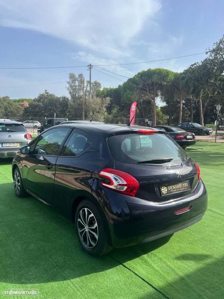 Peugeot 208 1.2 VTi Allure - 3