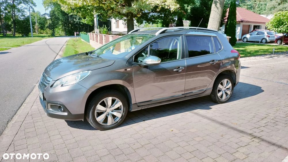 Peugeot 2008 1.2 Pure Tech Style - 4