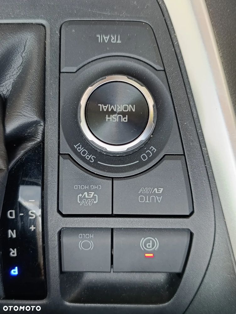 Toyota RAV4 - 11