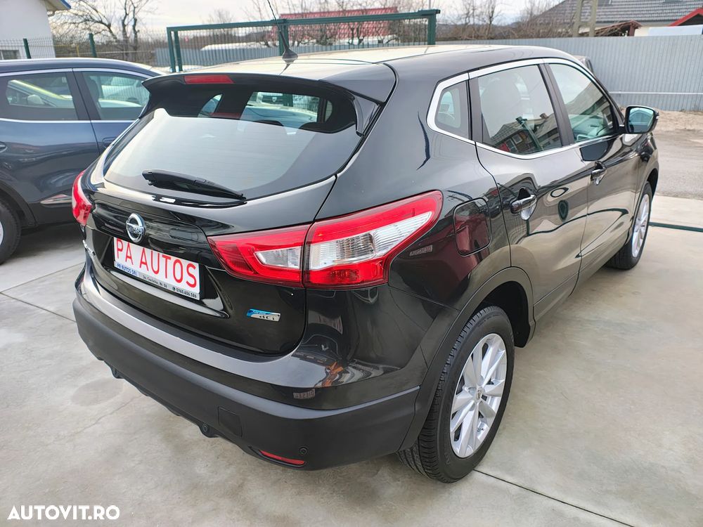 Nissan Qashqai 1.6 DCI N-Connecta - 17