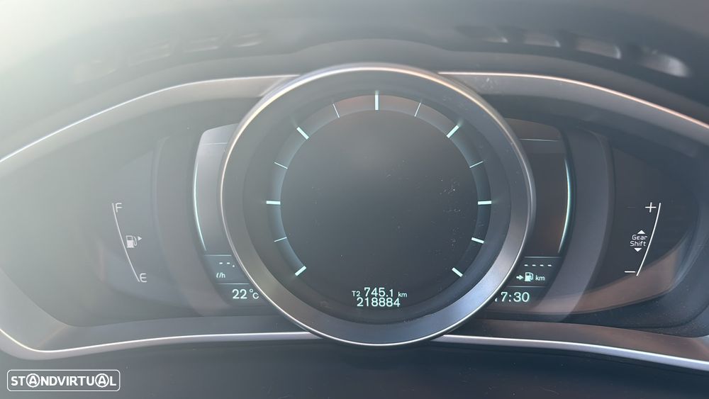 Volvo V40 D2 Summum - 8
