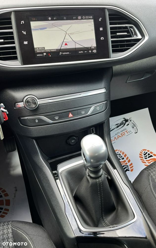 Peugeot 308 1.2 PureTech Active Pack S&S - 19