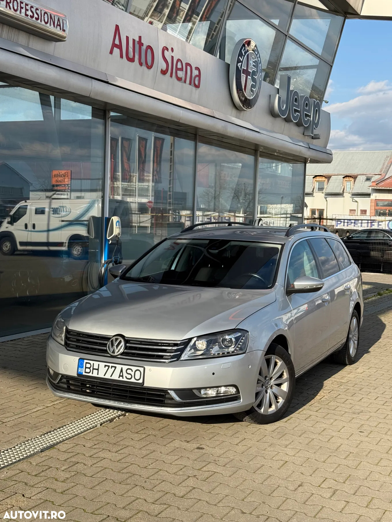 Volkswagen Passat Variant 2.0 TDI BlueMotion Technology Highline - 4