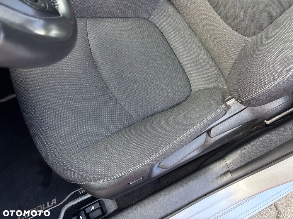 Toyota Corolla 1.8 Hybrid Comfort - 14