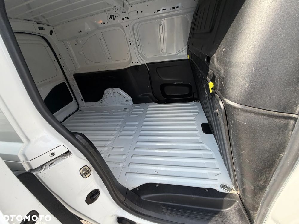 Citroën BERLINGO - 33