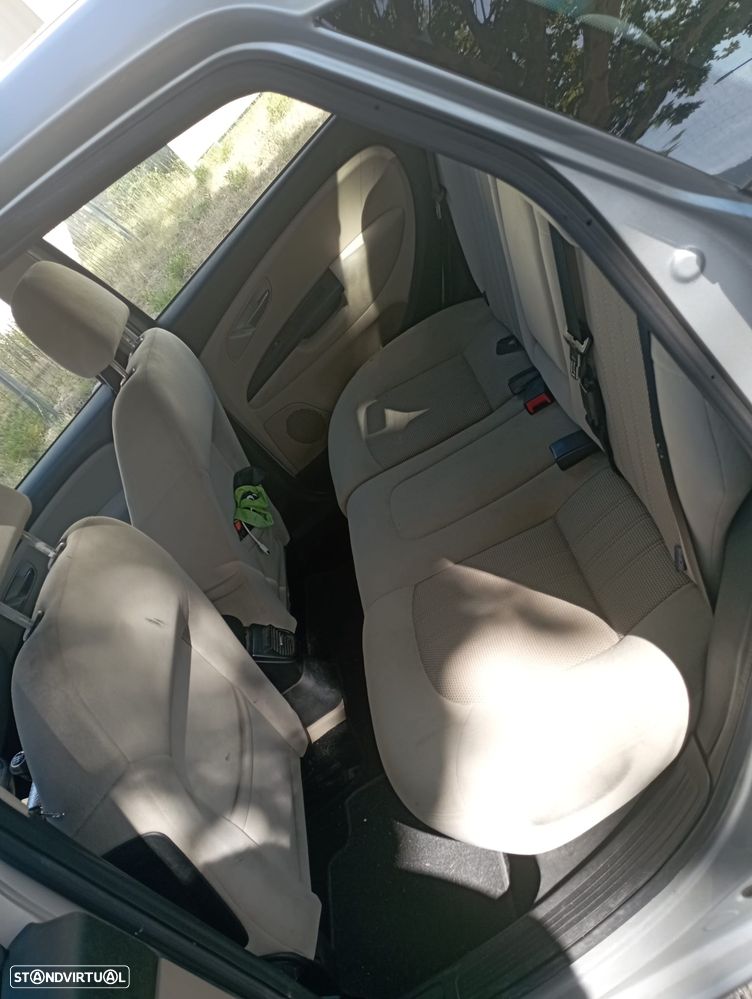 Fiat Linea 1.3 M-Jet Emotion - 5
