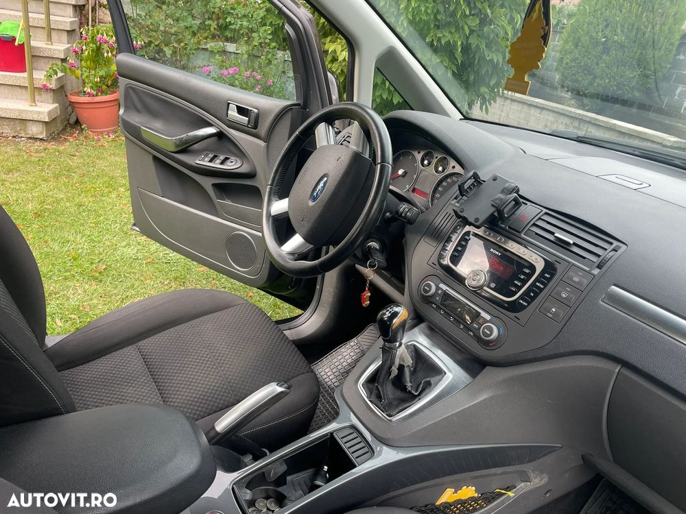 Volkswagen Tiguan - 6