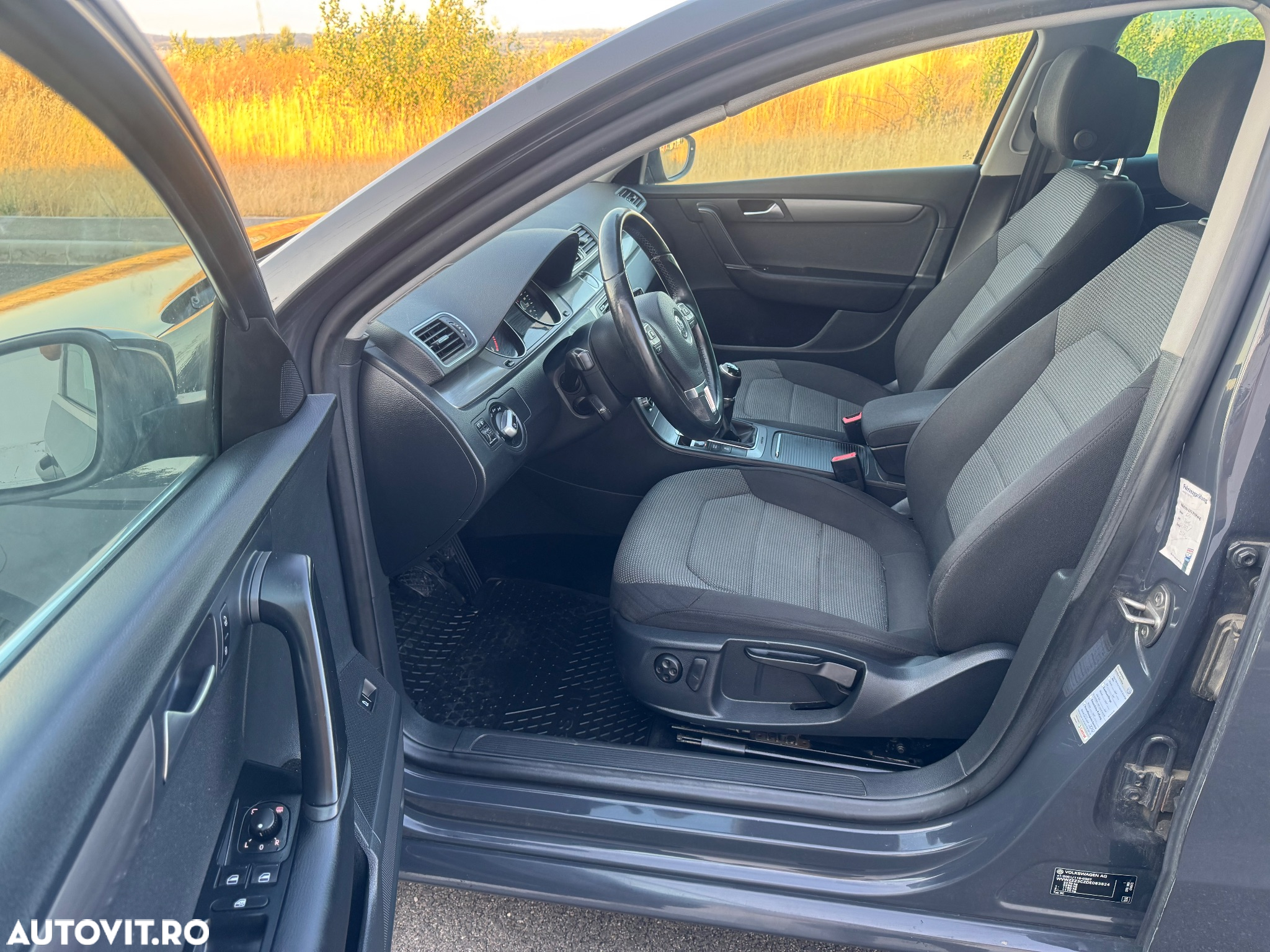 Volkswagen Passat - 9