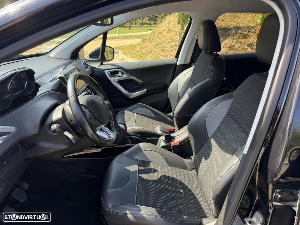 Peugeot 2008 - 13