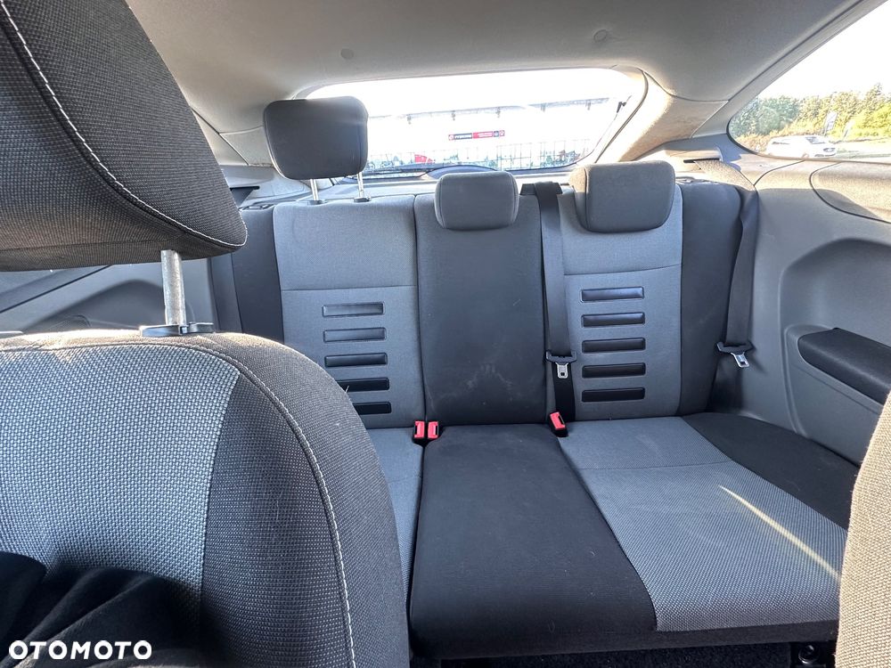 Ford Focus 1.6 Ambiente - 15