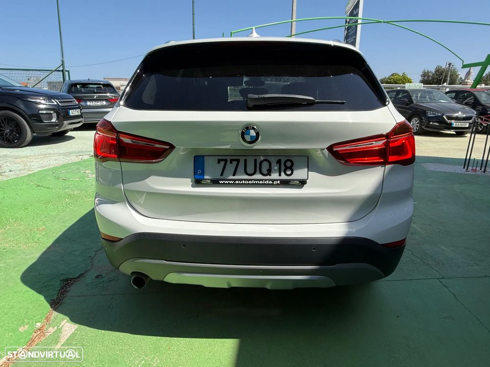 BMW X1 16 d sDrive Line Sport - 7